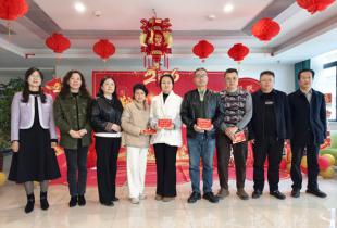 新春送暖传党恩   同心聚力启